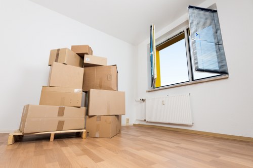 Team member reporting a safety issue during a move